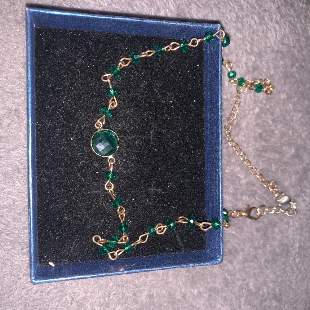 Green Choker
